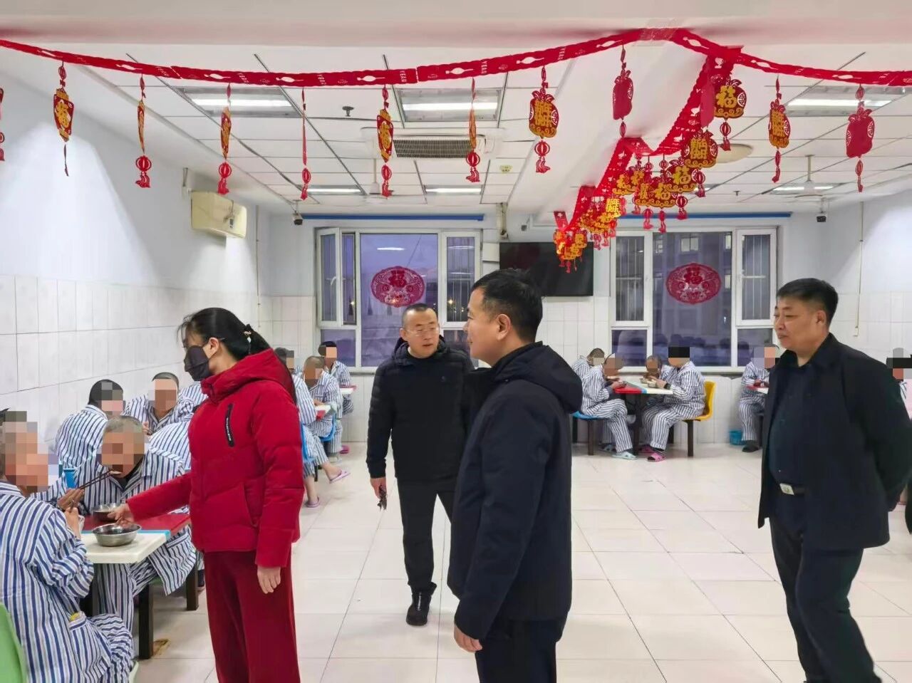 图片4.jpg 图片4.jpg